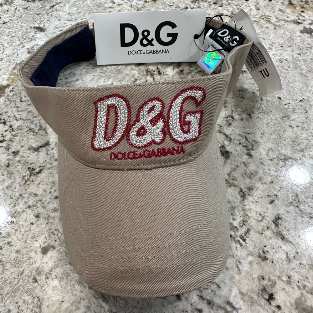 D&G Visor Beige with Red & Cream Embroidered Logo VINTAGE New with tags
